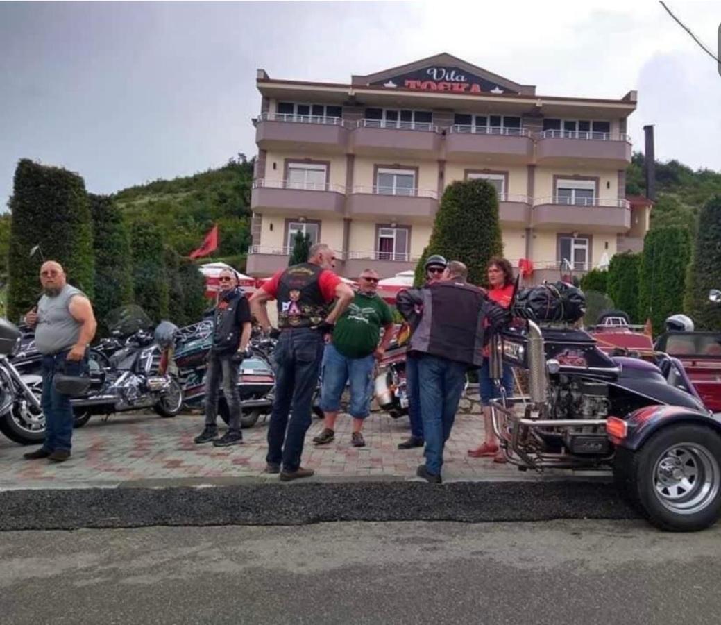 Hotel Vila Toska Piskupat Zewnętrze zdjęcie