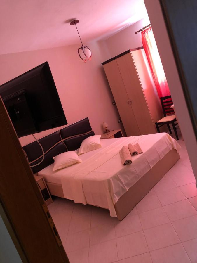 Hotel Vila Toska Piskupat Zewnętrze zdjęcie
