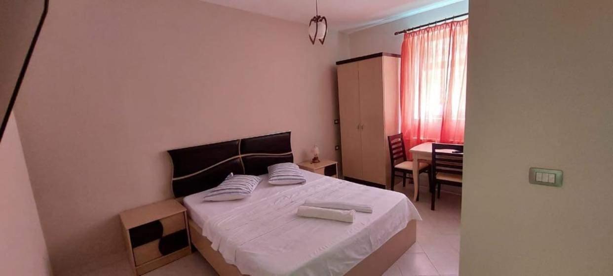Hotel Vila Toska Piskupat Zewnętrze zdjęcie