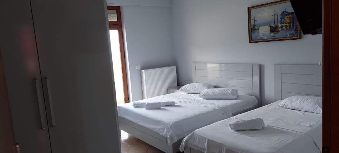 Hotel Vila Toska Piskupat Zewnętrze zdjęcie