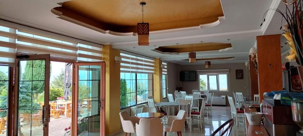 Hotel Vila Toska Piskupat Zewnętrze zdjęcie