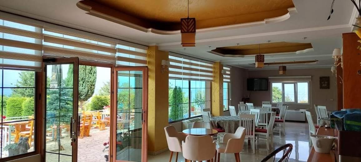 Hotel Vila Toska Piskupat Zewnętrze zdjęcie