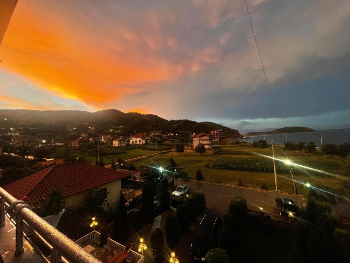 Hotel Vila Toska Piskupat Zewnętrze zdjęcie