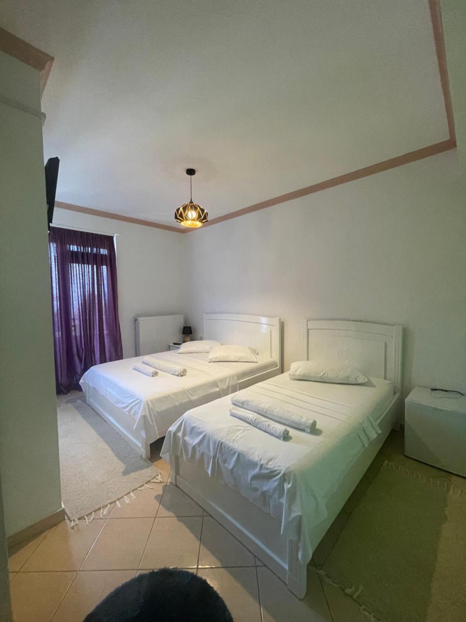 Hotel Vila Toska Piskupat Zewnętrze zdjęcie