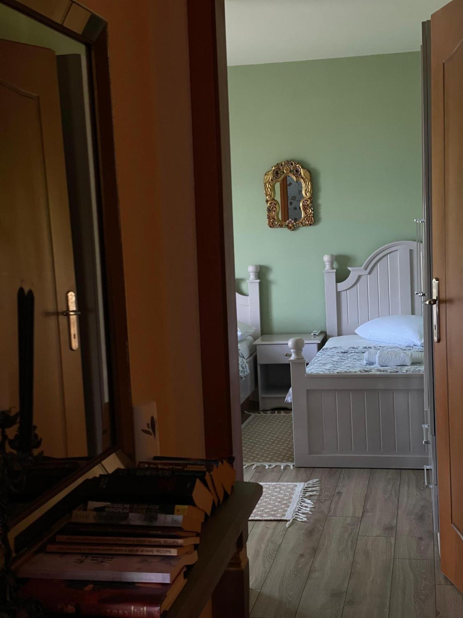 Hotel Vila Toska Piskupat Zewnętrze zdjęcie